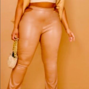 Worn only once recommended for tall curvy bodies.